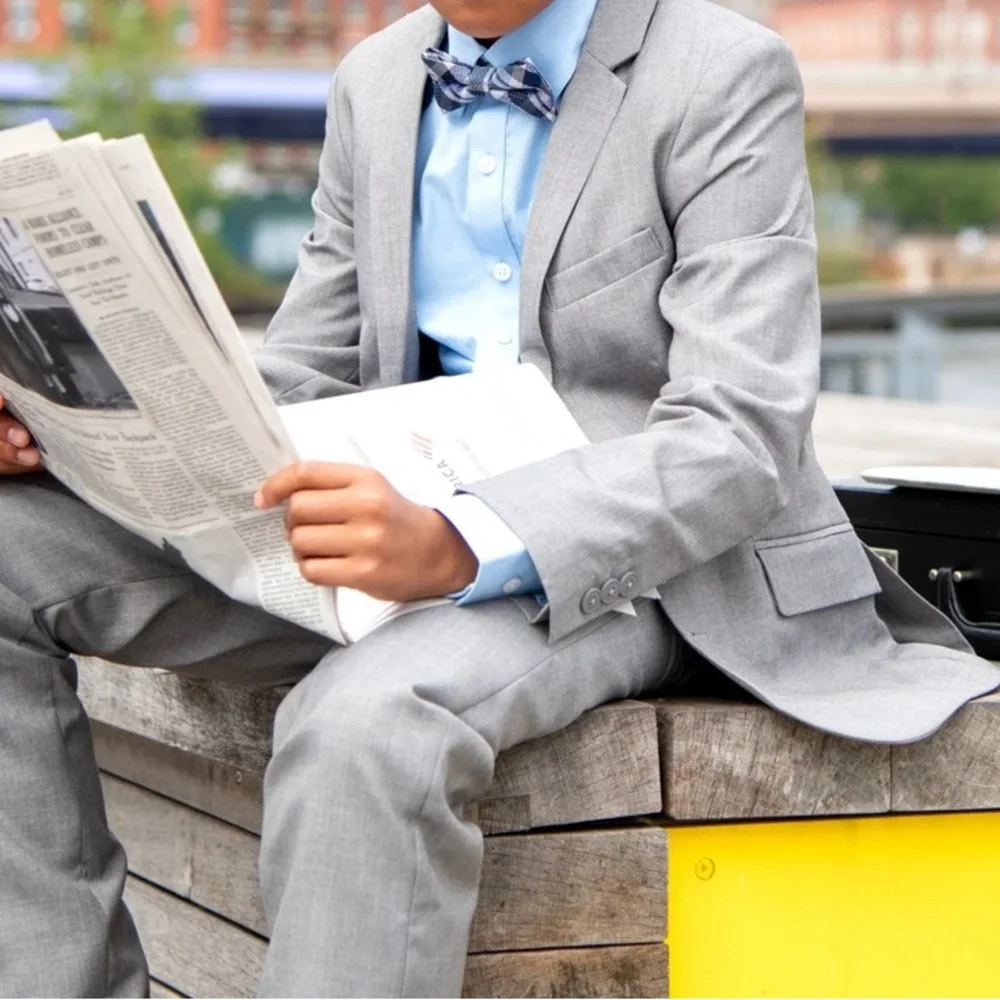 Appaman size 7 dress shirt in blue. - Picture 2 of 3